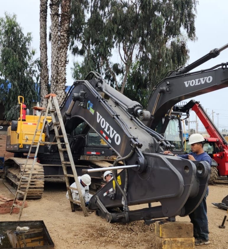 Mantenimiento de Excavadora
